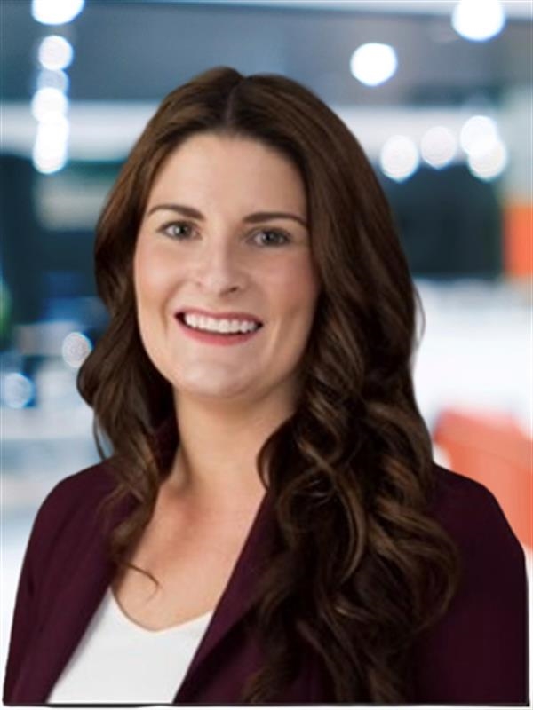 Laura Gibbons
